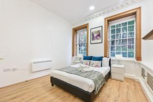 2 Bed Piccadilly Apartment 2