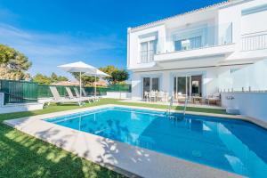 Fantástica Villa del Lago 1 en Alcudia, Mallorca