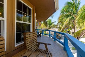 White Sands Cove A03-Oceanfront 2 Bedroom by Stay Floreo