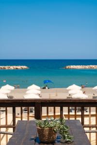 Ekati Seaside Living