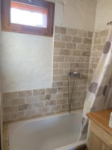 Maison insolite de mi-montagne