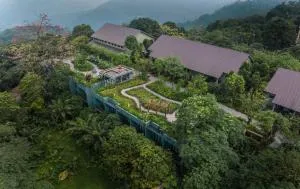 Amour Resort Bavi - Xóm Cầu Rồng