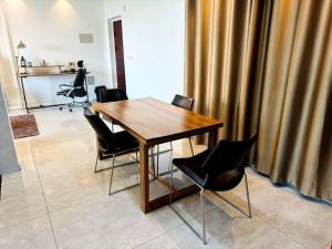 cozy 1 bedroom apartment