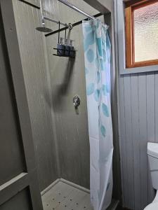 Whispering Creek Mountain Lodge