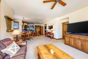 Red Hawk Townhomes 2 Bedroom Rental In River Run Village