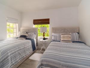 Casa Cristal Oceanfront Villa by Stay Floreo