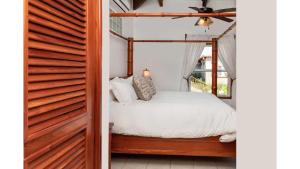 Residences at Barrier Reef Casita 2 by Stay Floreo