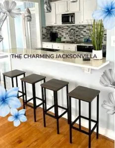 Charming Jacksonvilla - Sandalwood