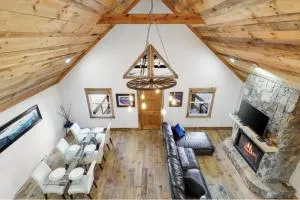 Daffodil Daydreams - Dog Friendly Cabin - Sugar Creek