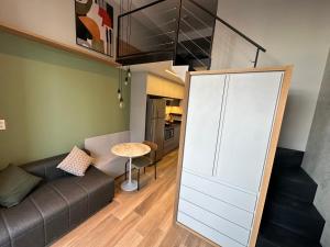 Apto novo e moderno, Moema, 1302