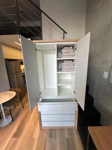 Apto novo e moderno, Moema, 1302