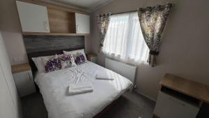 14b Medina Rise Thorness Bay Isle of Wight