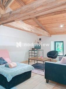 Maisons de vacances Aux sources de lesquire maison 5 chambres 5 salles de bains , 11 personnes : photos des chambres