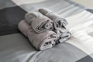 Cosy Studio 6- Near University -by Holiday Homes