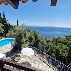 Panorama Villa with Pool and Beach Access