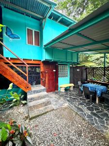 Hidden Jungle Beach House