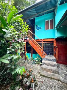 Hidden Jungle Beach House