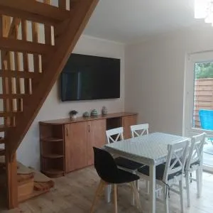 Domek całoroczny wsród jezior przy lesie - Pieczonki