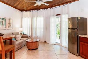 White Sands Cove G01-Romantic Suite Garden view 1 BR by Stay Floreo