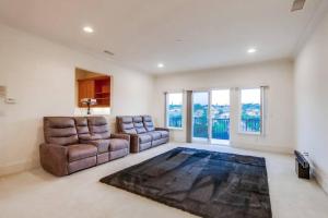 Villa Andalusia 6BR 5BA Luxury Jacuzzi Views and Games