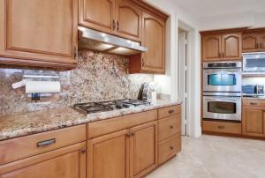 Villa Andalusia 6BR 5BA Luxury Jacuzzi Views and Games