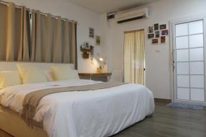 Homeku Guesthouse Room 1 near airport at Latkrabang