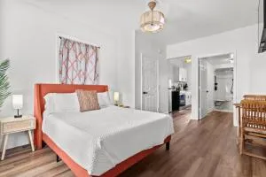 Luxury Studio with Modern Amenities in Vibrant Downtown St Pete - St Petersburg