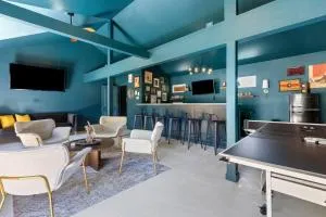 The Luxe Hot Tub Private Bar 12 Min to Horse Park - 乔治城