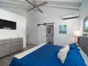 Sea View Ocean View Villa with Pool by Stay Floreo