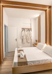 Vincenzo Harmony II- Rethymno old town