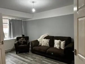 Family home near Cribbs Causeway and The Wave, just 2 minutes from Airbus and Rolls Royce - 阿蒙兹伯里