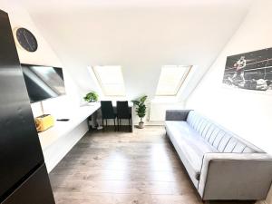 Stunning Modern, Private Apartment,15 Mins To Central London