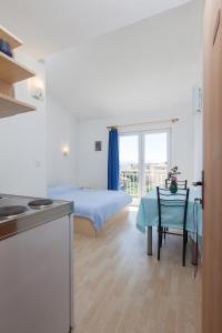 Apartments - Apartmani Borić - Podgora balcony sea view for 2 - 3 - 4 persons