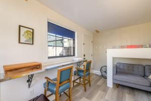 Adorable Solo-Traveler Retreat