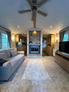 56 Main Park Caravan Hire Lillardsedge Holiday Park Jedburgh