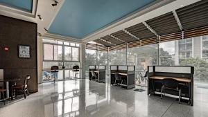 Luxury Rooftop SuiteB