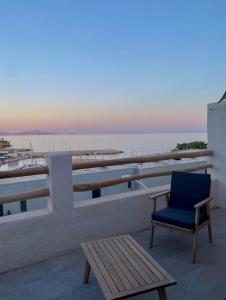 Appartements T2 vue sur le port jacuzzi terrasse et parking : photos des chambres