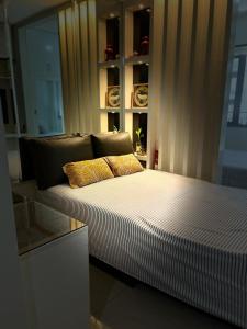 Overnight @ Shakhbots