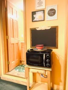 Catskill Cabin Apres Ski