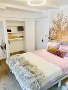 Catskill Cabin Zen Mantra Apt