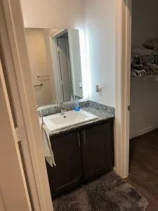 Relax and charm - مانور