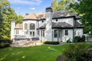 11580sqft Large Home By Airport - Carrollton