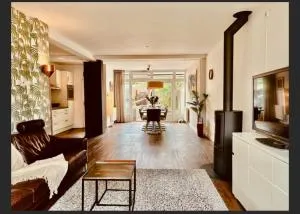 beautiful large house of 130 m2 sea beach and dunes - Wijk aan Zee