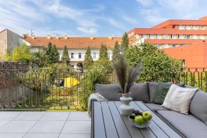 AH Luxury Designer Aparment Bastova