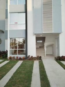 Bonito departamento planta baja en zona diamante