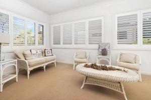 Carolines Beach House by Experience Jervis Bay