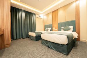 نصف الموسم للشقق المخدومة - اقتصادي