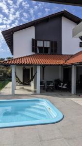 Casa de praia com piscina na praia da Daniela em Florianópolis