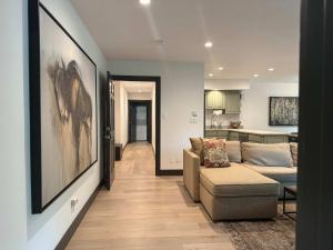 3Bdr in the heart of lions head Ski locker