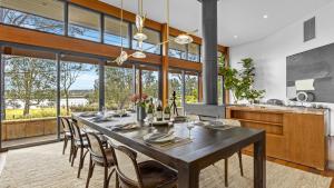 Hunter Villa - The Vintage